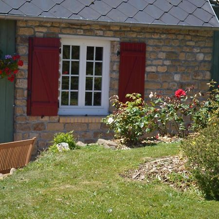 La Pichonniere Bed & Breakfast Isigny-le-Buat Eksteriør bilde