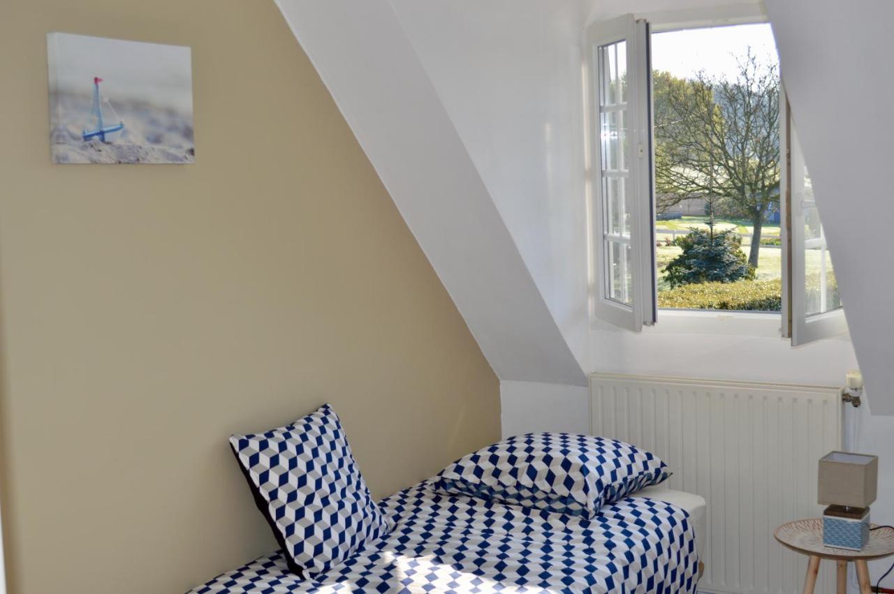 La Pichonniere Bed & Breakfast Isigny-le-Buat Eksteriør bilde