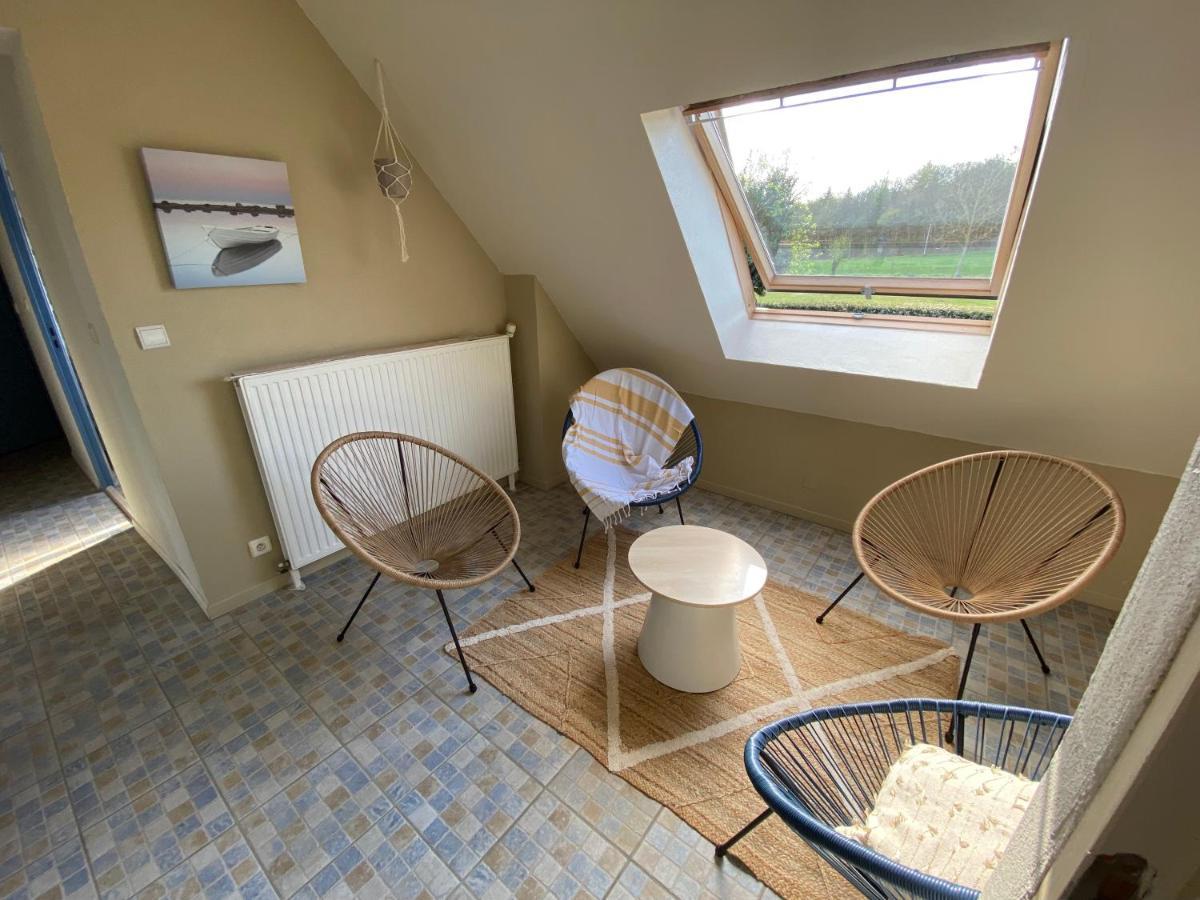 La Pichonniere Bed & Breakfast Isigny-le-Buat Eksteriør bilde