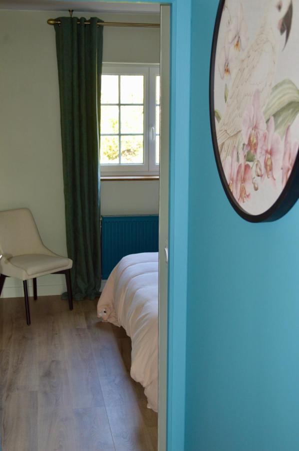 La Pichonniere Bed & Breakfast Isigny-le-Buat Eksteriør bilde